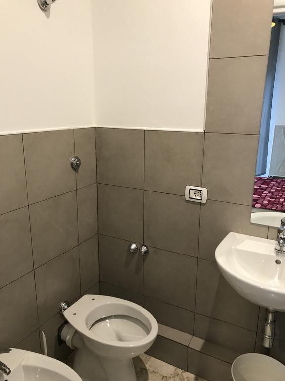 Cavour 124 -Guest-Room- Μπάρι Εξωτερικό φωτογραφία